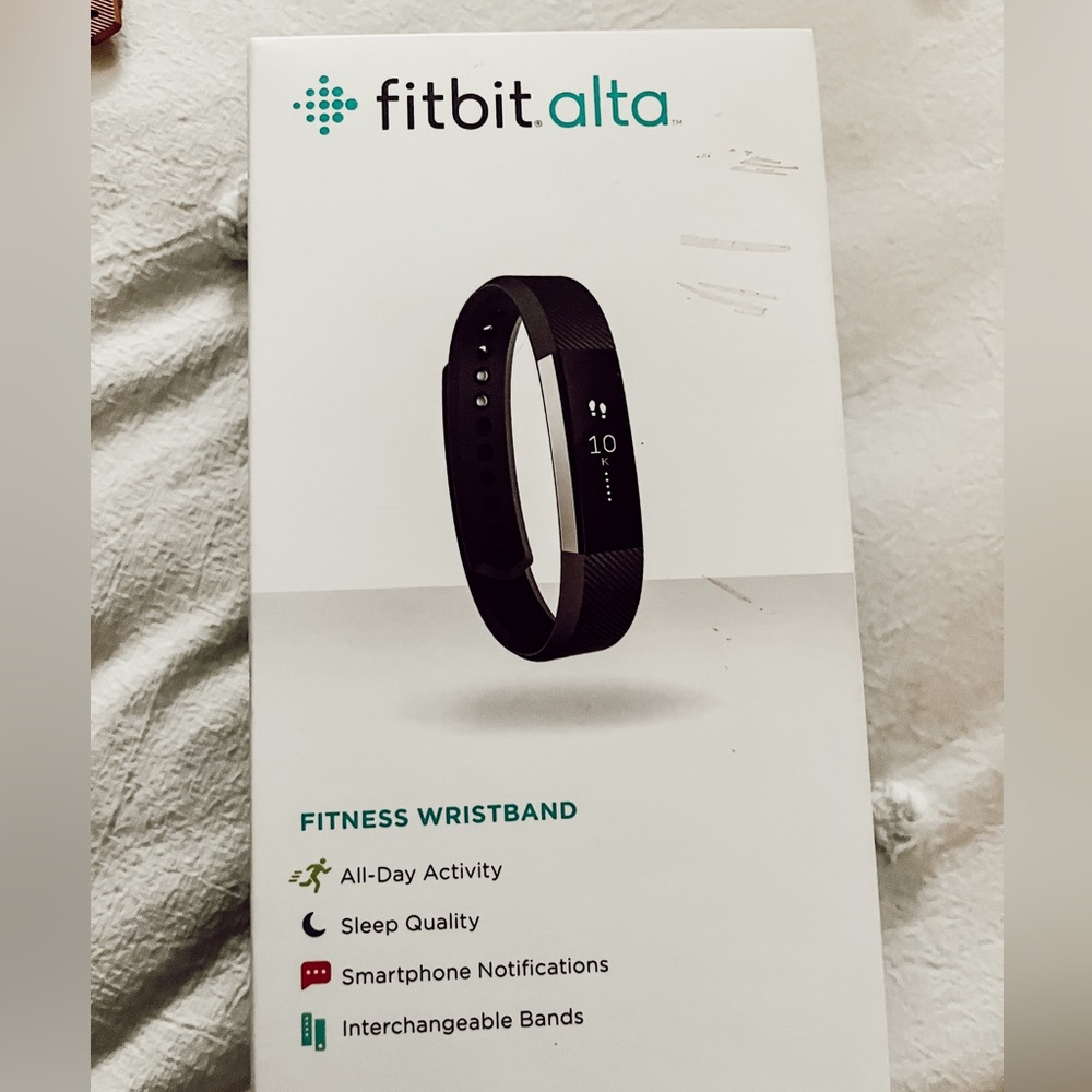 Fitbit Alta. Fitness wristband.